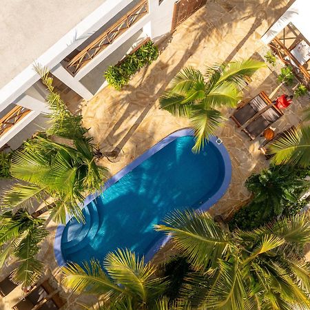 Karibu Beach Resort Pongwe Exteriér fotografie
